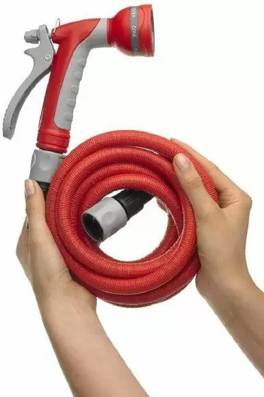 картинка Шланг Fitt Yoyo растягивающийся 20 м картинка Шланг Fitt Yoyo растягивающийся 20 м