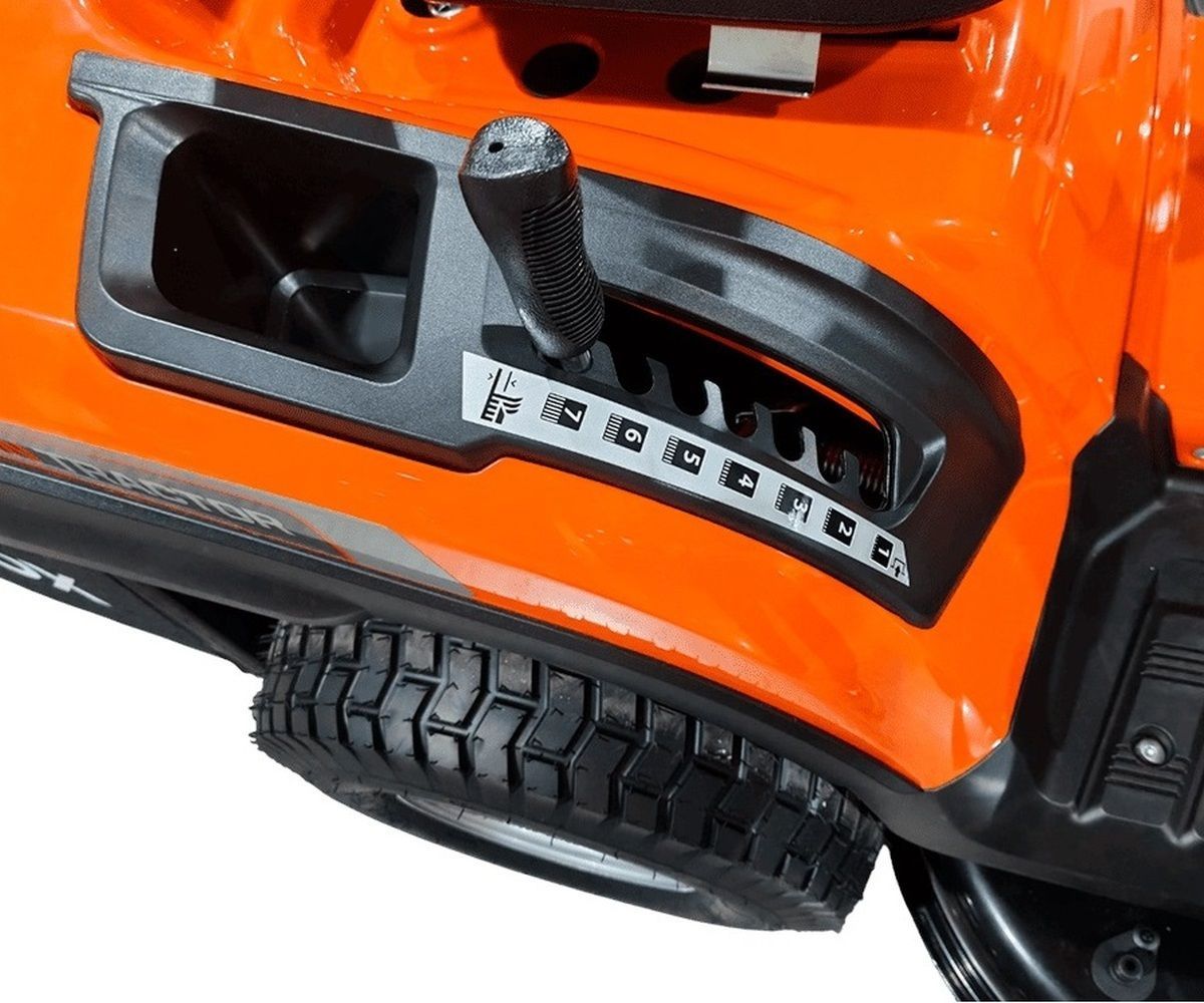 картинка Садовый трактор YARD FOX OPTIMA T 108 RDH картинка Садовый трактор YARD FOX OPTIMA T 108 RDH